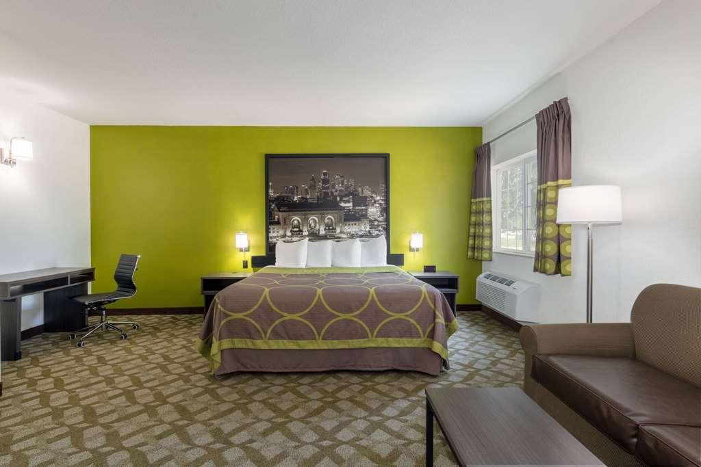 Hotel Super 8 By Wyndham 2*